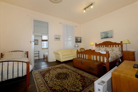 Edinburgh Gallery Bed & Breakfast - Lennox Head Accommodation 32