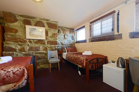 Edinburgh Gallery Bed & Breakfast - Lennox Head Accommodation 9