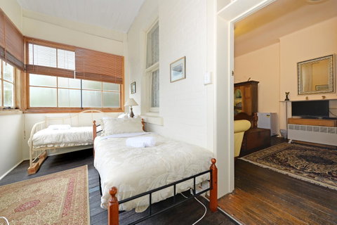 Edinburgh Gallery Bed & Breakfast - Lennox Head Accommodation 39