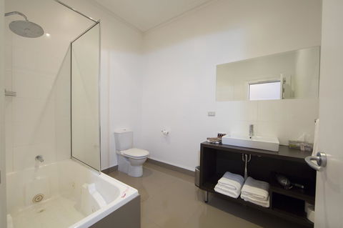 Ikon Hotel - Lennox Head Accommodation 14