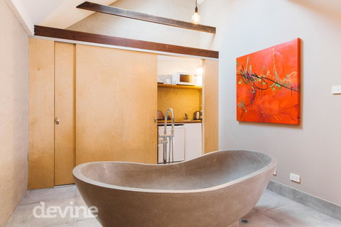Devine Stays - Hayloft On ELizabeth - Lennox Head Accommodation 3