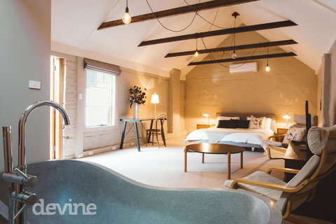 Devine Stays - Hayloft On ELizabeth - Lennox Head Accommodation 13