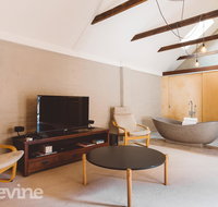 Devine Stays - Hayloft on ELizabeth - Lennox Head Accommodation