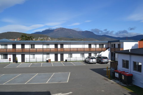 Hobart Tower Motel - Lennox Head Accommodation 2
