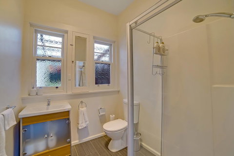 Gorgeous Hobart Accommodation - Park On Park - New Town - Lennox Head Accommodation 42