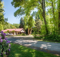 Avalon House - Lennox Head Accommodation