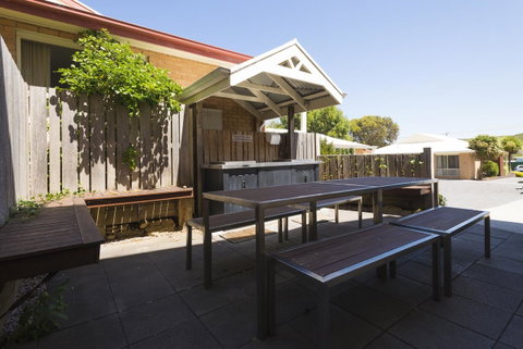 Port Campbell Parkview Motel & Apartments - Lennox Head Accommodation 38