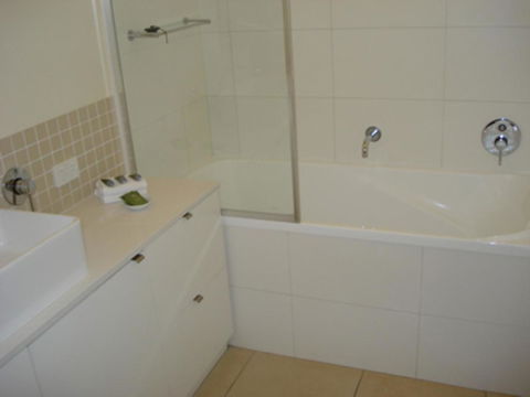 The Victoria Apartments - Lennox Head Accommodation 26