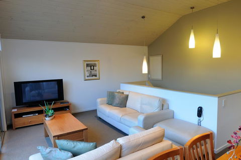 The Victoria Apartments - Lennox Head Accommodation 6