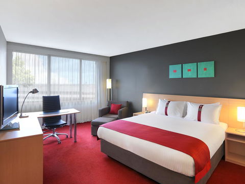 Holiday Inn Melbourne Airport, An IHG Hotel - Lennox Head Accommodation 1