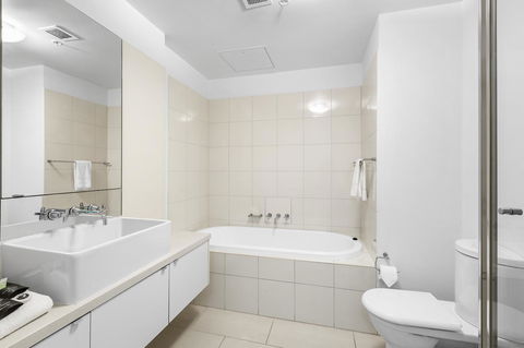 Melbourne Holiday Apartments Flinders Wharf - Lennox Head Accommodation 16