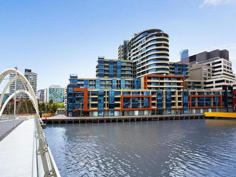 Melbourne Holiday Apartments Flinders Wharf - Lennox Head Accommodation 11