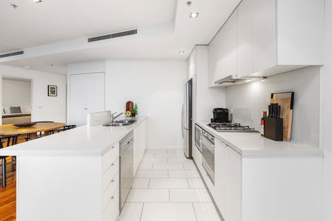 Melbourne Holiday Apartments Flinders Wharf - Lennox Head Accommodation 12