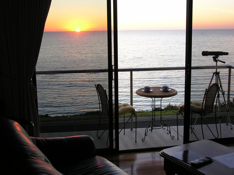 Clifftop Apartments Portland Vic - Lennox Head Accommodation 8