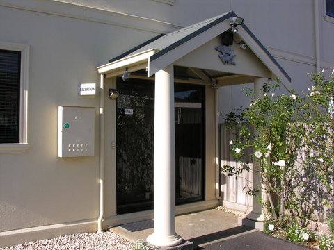 Clifftop Apartments Portland Vic - Lennox Head Accommodation 4