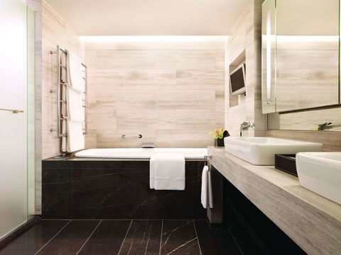 Grand Hyatt Melbourne - Lennox Head Accommodation 9