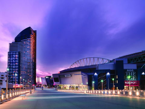 Travelodge Hotel Melbourne Docklands - Lennox Head Accommodation 7