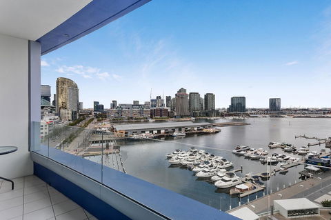 Docklands Private Collection - NEWQUAY - Lennox Head Accommodation 2