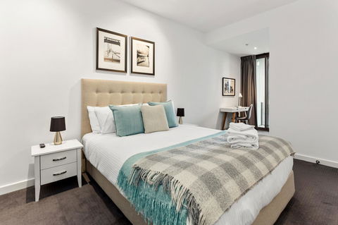 Docklands Private Collection - NEWQUAY - Lennox Head Accommodation 11