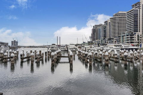 Docklands Private Collection - NEWQUAY - Lennox Head Accommodation 19