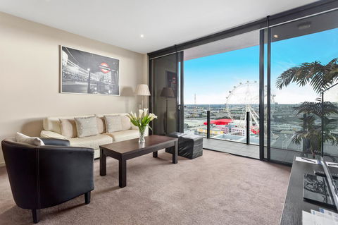 Docklands Private Collection - NEWQUAY - Lennox Head Accommodation 17