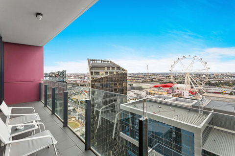 Docklands Private Collection - NEWQUAY - Lennox Head Accommodation 16