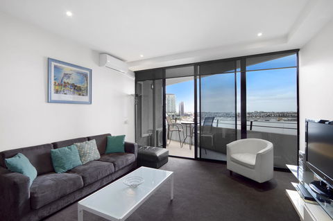 Docklands Private Collection - NEWQUAY - Lennox Head Accommodation 30