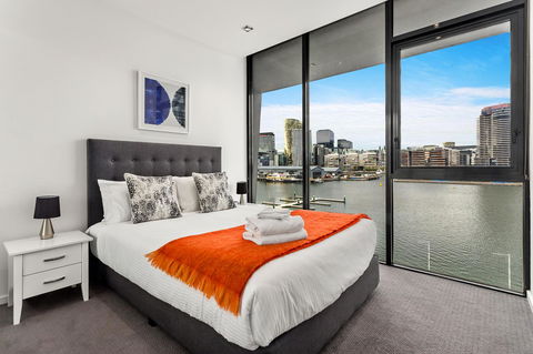 Docklands Private Collection - NEWQUAY - Lennox Head Accommodation 12