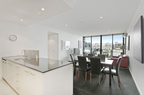 Docklands Private Collection - NEWQUAY - Lennox Head Accommodation 29