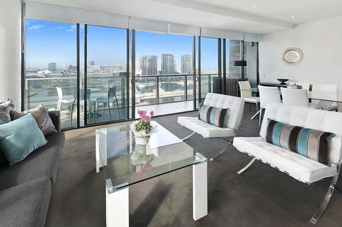 Docklands Private Collection - NEWQUAY - Lennox Head Accommodation 23