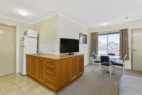 Comfort Inn Warrnambool International - Lennox Head Accommodation 31