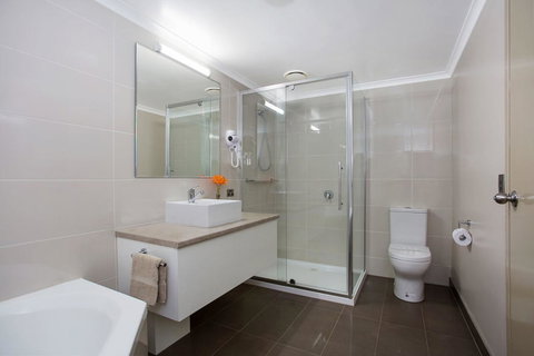 Comfort Inn Warrnambool International - Lennox Head Accommodation 10