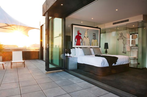 The Cullen Melbourne - Art Series - Lennox Head Accommodation 19