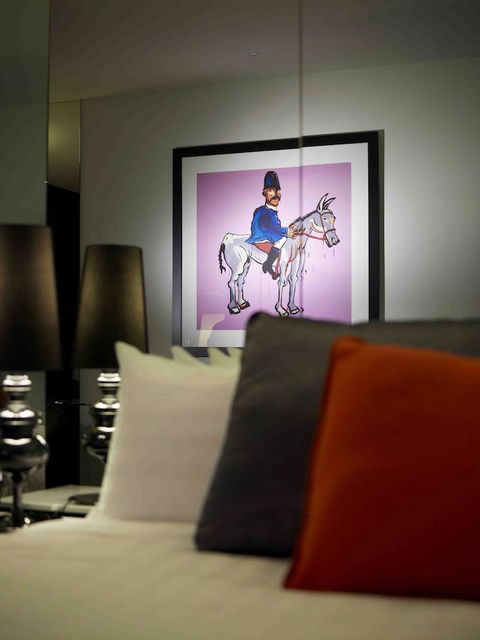 The Cullen Melbourne - Art Series - Lennox Head Accommodation 10