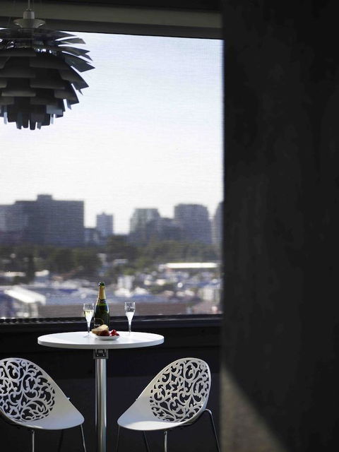 The Cullen Melbourne - Art Series - Lennox Head Accommodation 40