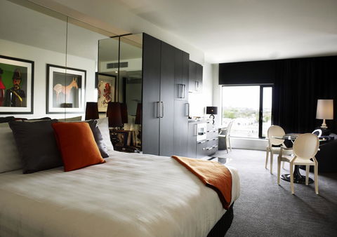 The Cullen Melbourne - Art Series - Lennox Head Accommodation 3