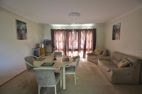 Ballymena Holiday Units - Lennox Head Accommodation 5