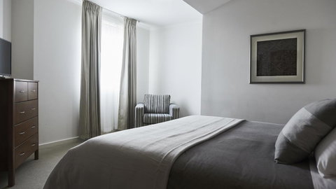 Plough Hotel - Lennox Head Accommodation 2
