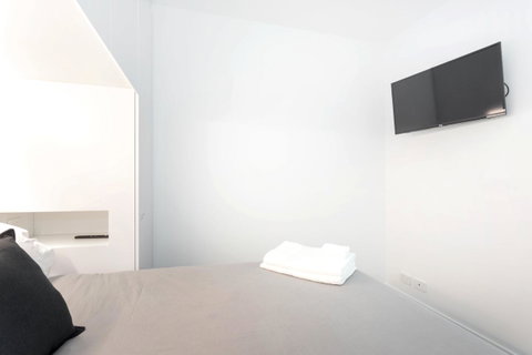 Modern Apartment In The Heart Of St Kilda - Lennox Head Accommodation 13