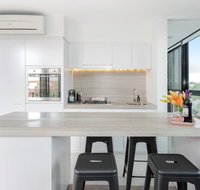 Modern Apartment in the heart of St Kilda - Lennox Head Accommodation