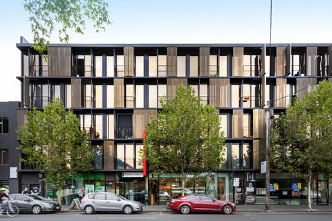 Modern Apartment In The Heart Of St Kilda - Lennox Head Accommodation 23