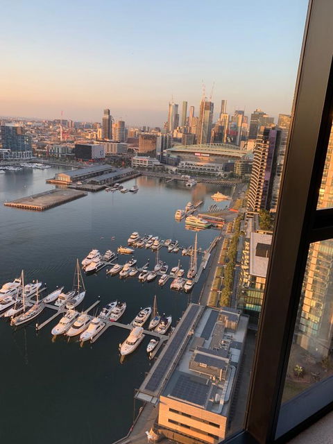 Melbourne Private Apartments - Collins Wharf Waterfront, Docklands - Lennox Head Accommodation 10
