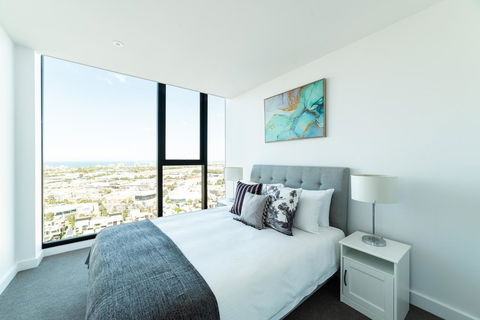 Melbourne Private Apartments - Collins Wharf Waterfront, Docklands - Lennox Head Accommodation 9