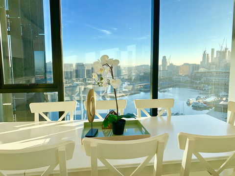 Melbourne Private Apartments - Collins Wharf Waterfront, Docklands - Lennox Head Accommodation 11