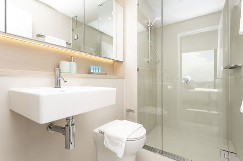 Melbourne Private Apartments - Collins Wharf Waterfront, Docklands - Lennox Head Accommodation 18