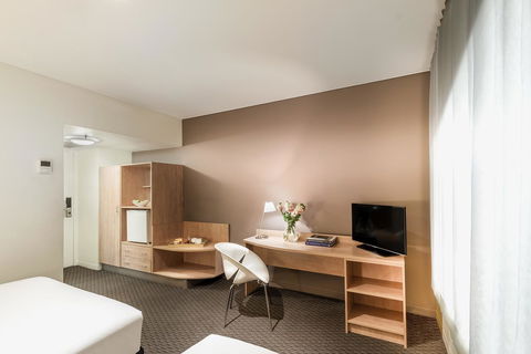 Ibis Melbourne Hotel And Apartments - Lennox Head Accommodation 10