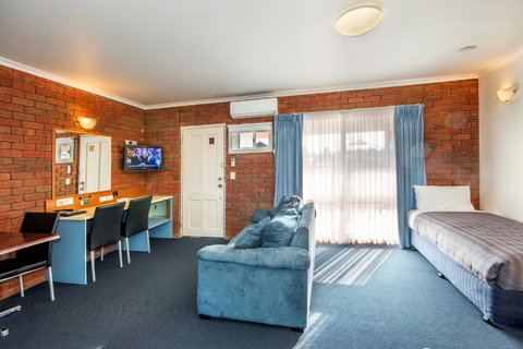 Torquay Tropicana Motel - Lennox Head Accommodation 23