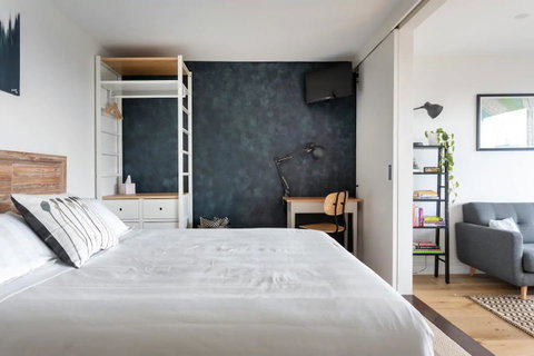 BestView St Kilda Spectacular Sunset Hideaway - Boutique Self-contained Luxury Apartment - Lennox Head Accommodation 3