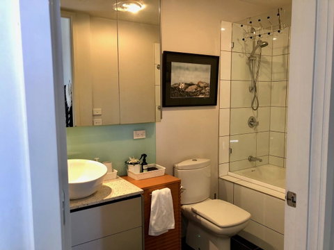 Vibe-Modern 2 Bed Apartment - Lennox Head Accommodation 5