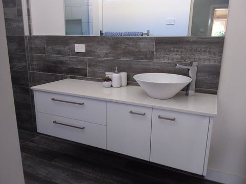 Boutique Heritage Studios On Ryrie Geelong CBD Opposite Hospital - Lennox Head Accommodation 13
